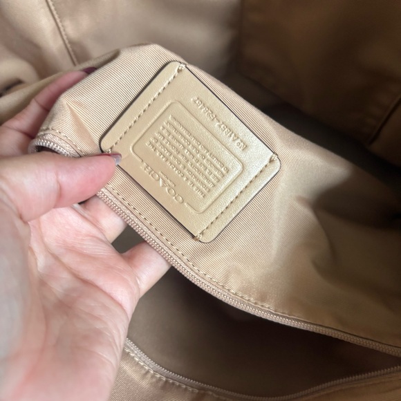 Coach Ava Zip Tote in Legacy Jacquard purse cream - Picture 9 of 16